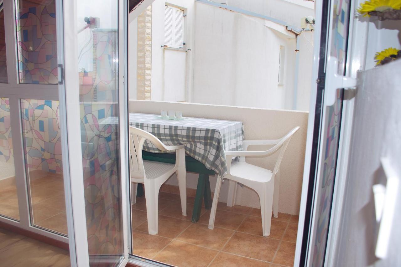 Apartament Novalja And Fun Zewnętrze zdjęcie